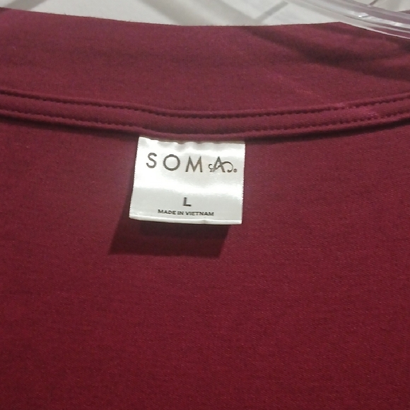 Soma Burgundy V-Neck T-Shirt, Sz L, Gentle Used , Good Conditions - Picture 2 of 5